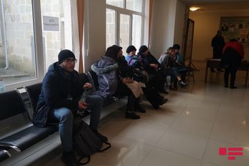 31 saylı Suraxanı II Seçki Dairəsinin üç məntəqəsində yerli və beynəlxalq müşahidəçilər səsvermə prosesini izləyir