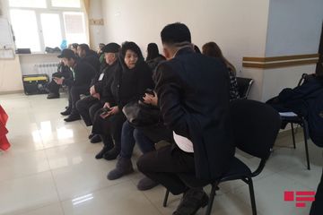 31 saylı Suraxanı II Seçki Dairəsinin üç məntəqəsində yerli və beynəlxalq müşahidəçilər səsvermə prosesini izləyir