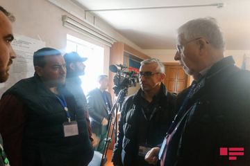 Xankəndi sakinləri parlament seçkilərində səs verir