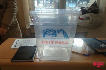 Xankəndi sakinləri parlament seçkilərində səs verir