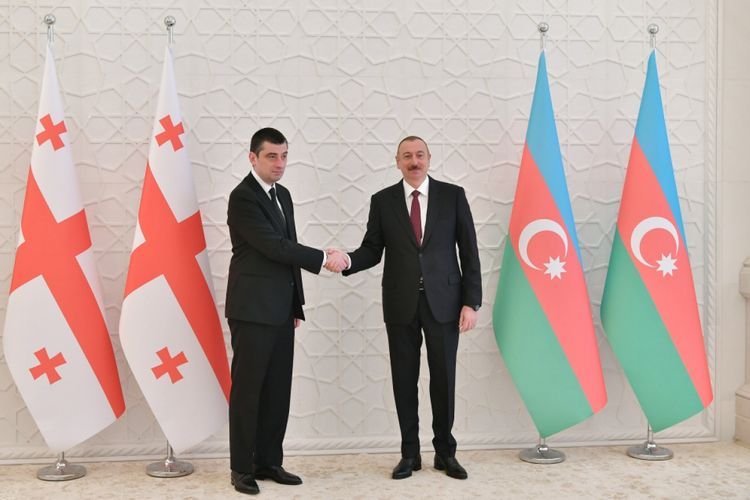 Премьер Грузии поздравил президента Азербайджана