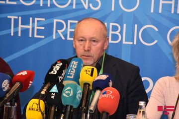 Beynəlxalq müşahidəçi: “Azərbaycan və Çex Respublikasında keçirilən seçkilər arasında 4 fərq müşahidə etdim”