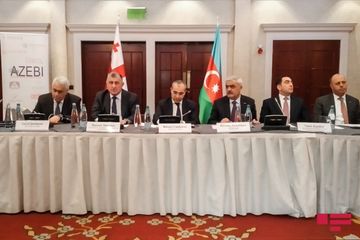 Azərbaycan nümayəndə heyəti Tbilisidə azərbaycanlı iş adamları ilə görüşüb - FOTO
