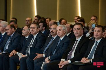 Bakıda "Vergi islahatları: birlikdə kölgədən işıqlığa doğru" mövzusunda konfrans keçirilib - FOTO