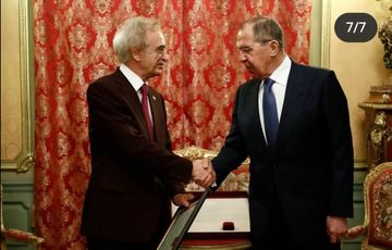Lavrov Rusiya prezidentinin fəxri fərmanını Polad Bülbüloğluna təqdim edib - FOTO