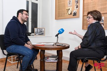 Qara Qarayevin qızı: “Atam Qurana hörmət bəsləyər, onu fəlsəfə, elm kimi öyrənərdi” - MÜSAHİBƏ