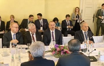 Prezident İlham Əliyev Münhen Təhlükəsizlik Konfransı çərçivəsində keçirilən dəyirmi masada iştirak edib - YENİLƏNİB