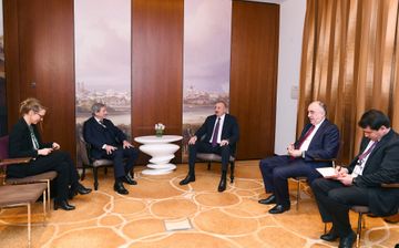 Prezident İlham Əliyevin Avropa İttifaqının komissarı ilə görüşü olub - YENİLƏNİB