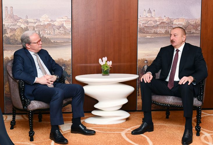 Prezident İlham Əliyev Dünya Bankının icraçı direktoru ilə görüşüb - YENİLƏNİB