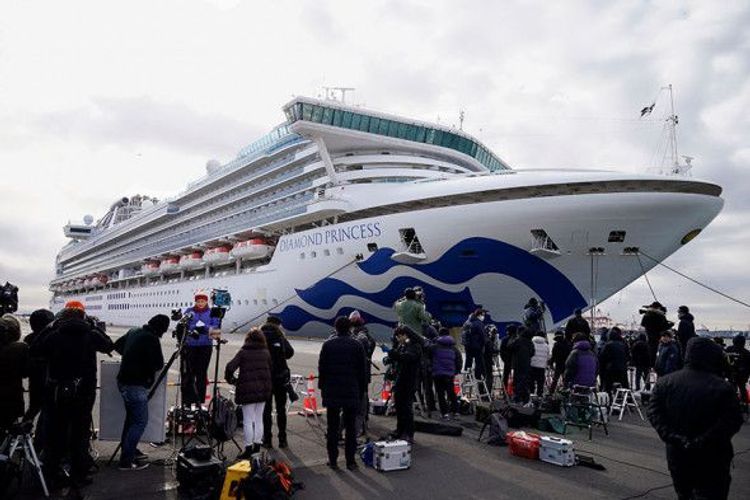 На круизном судне в Японии еще 67 человек заразились коронавирусом