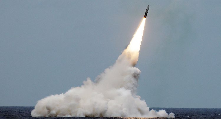 US successfully tests trident II ballistic missile capable of carrying nuclear warhead