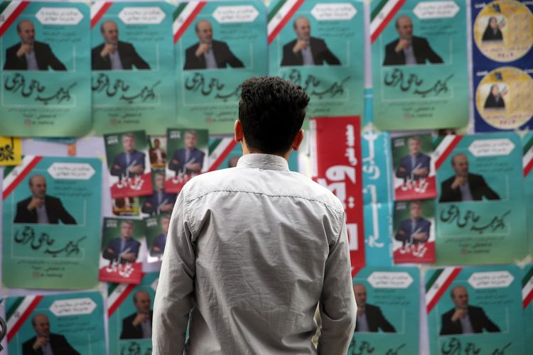 Iranians begin voting in parliamentary election