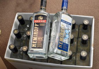 Bakıda aksizsiz alkoqol və tütün məmulatları aşkarlanıb - FOTO
