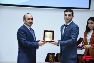 YAP könüllülərinin toplantısı keçirilib