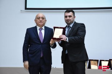 YAP könüllülərinin toplantısı keçirilib