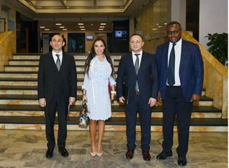 Heydər Əliyev Fondunun vitse-prezidenti Leyla Əliyeva Romada FAO-nun yeni baş direktoru ilə görüşüb
