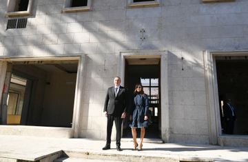 Prezident İlham Əliyev və Mehriban Əliyeva Romada Azərbaycan Mədəniyyət Mərkəzi üçün nəzərdə tutulan bina ilə tanış olublar