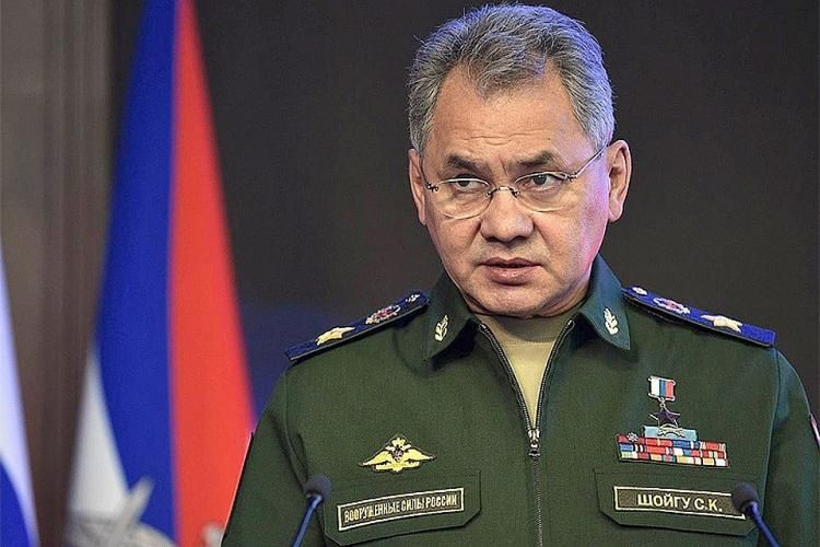 Министр обороны РФ провел телефонный разговор с главой Минобороны Турции