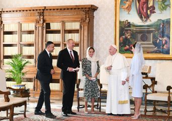 Prezident İlham Əliyev Vatikanda Papa Fransisk ilə görüşüb - YENİLƏNİB