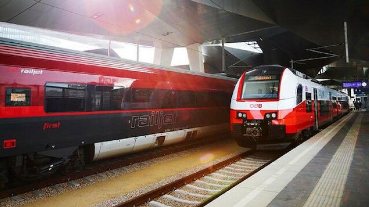Austria stops train from Italy due to coronavirus suspects