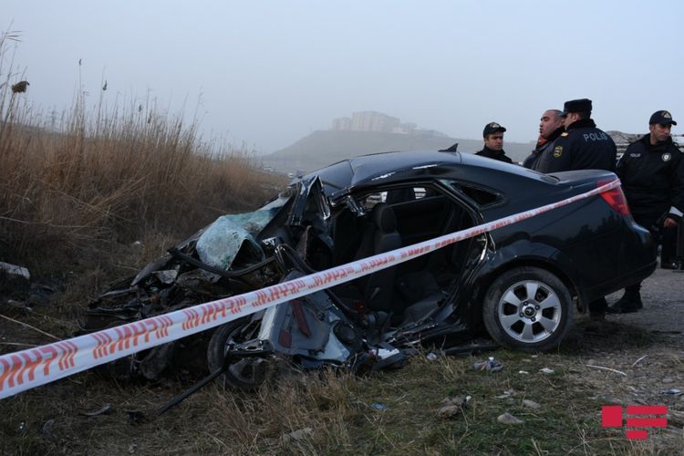 В Баку в результате тяжелого ДТП погибли три человека - ОБНОВЛЕНО-2 - ФОТО