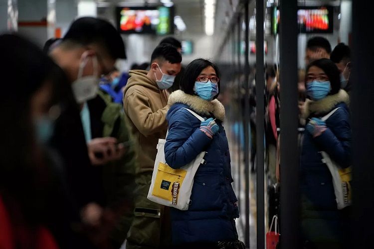 В Китае за день из-за коронавируса скончались 29 человек