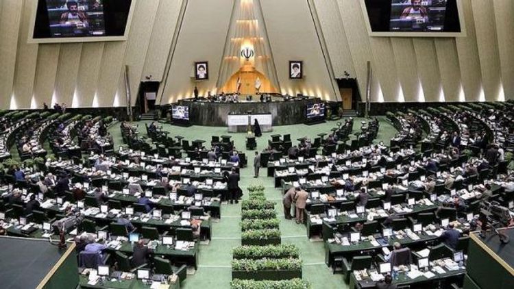 İranda parlament seçkiləri: Mühafizəkarların qələbəsi nə vəd edir? - TƏHLİL