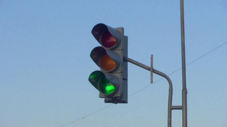 Возобновлена работа светофоров на 20 перекрестках - ОБНОВЛЕНО
