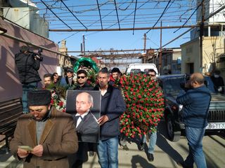 Xalq artisti Ağaxan Salmanlı dəfn edilib - FOTO