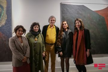 Londonda azərbaycanlı rəssamların sərgisi keçirilir - FOTO