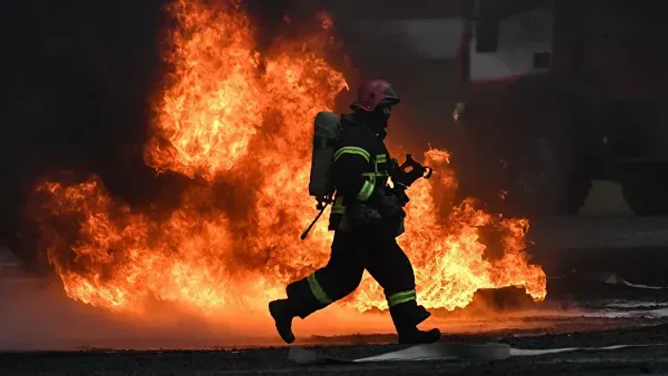 При пожаре в России погибли двое взрослых и двое детей