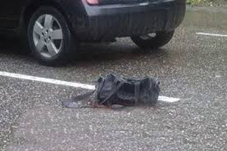 Göyçayda avtomobilin vurduğu qadın ölüb  