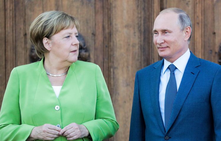 Меркель посетит Россию по приглашению Путина 11 января