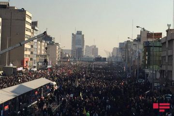 Tehranda Qasım Süleymani ilə vida mərasimi keçirilir - YENİLƏNİB