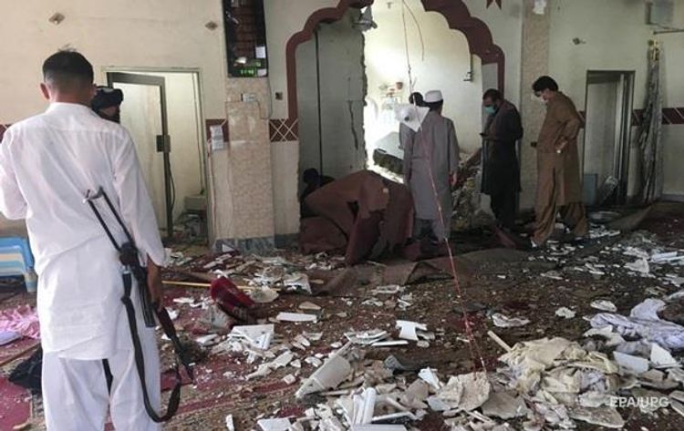 Число жертв при взрыве в мечети в Пакистане достигло 14 - ОБНОВЛЕНО