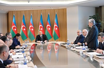 Prezident İlham Əliyevin yanında 2019-cu ilin yekunlarına həsr olunmuş müşavirə keçirilib  - YENİLƏNİB