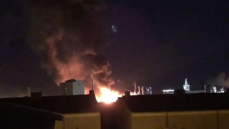 Blast and huge fire at Spanish chemical factory