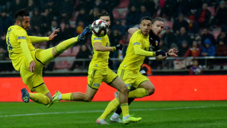 Türkiyə kubokunda “Başakşəhər” “Kırklarelispor”la, “Fənərbaxça” “Kayserispor”la bacarmayıb