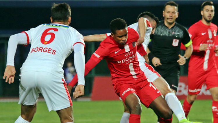Türkiyə kubokunda “Antalyaspor”la “Trabzonspor” qələbə qazanıb