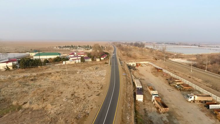 Şəmkirdə üç istiqamət üzrə 32,9 km uzunluğunda yol yenidən qurulub - FOTO