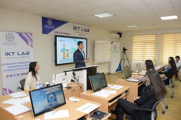 Məktəblərin informatika müəllimləri üçün internetdən təhlükəsiz istifadə üzrə təlim keçirilib - FOTO