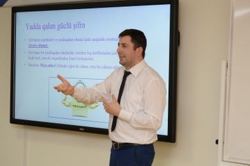 Məktəblərin informatika müəllimləri üçün internetdən təhlükəsiz istifadə üzrə təlim keçirilib - FOTO