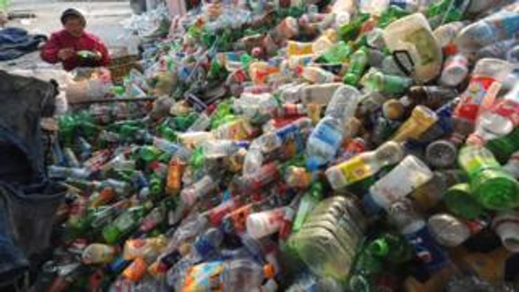 China to ban bags and other single-use plastic