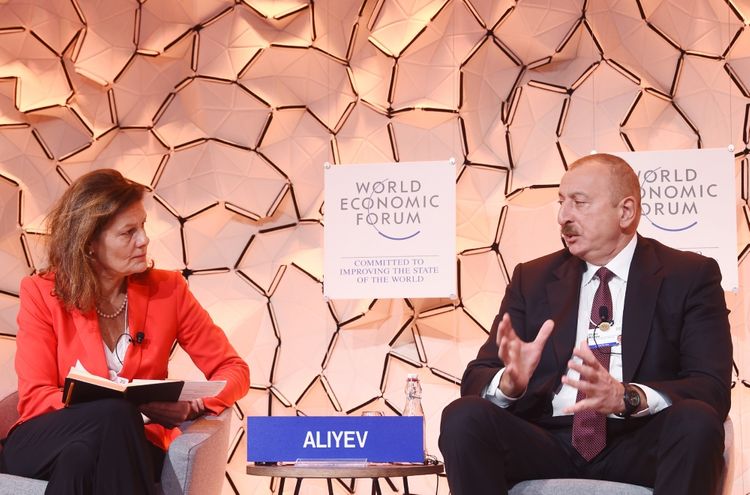 Prezident İlham Əliyev Davos Dünya İqtisadi Forumunun “Strateji baxış: Avrasiya” mövzusunda panel iclasında iştirak edib