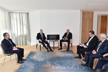 Davosda "Azəri-Çıraq-Günəşli" yataqlar blokunun işlənilməsi üzrə yeni layihəyə dair müzakirələr aparılıb