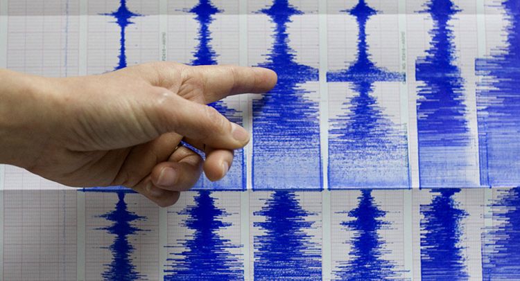 Magnitude 5.6 earthquake strikes Western Turkey