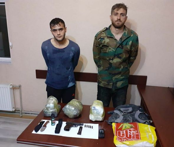 В Билясуваре у граждан Ирана изъяты 16 кг наркотиков и оружие