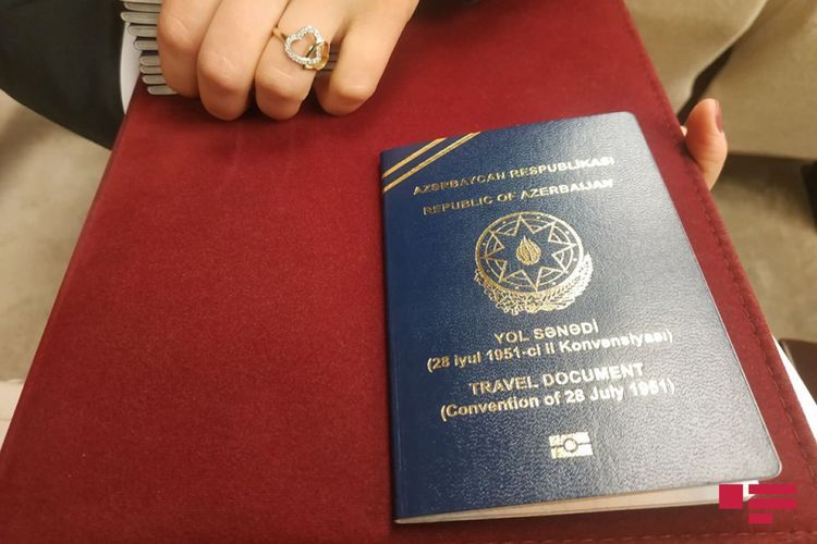 Persons having received refugee status in Azerbaijan granted Travel document for first time 
