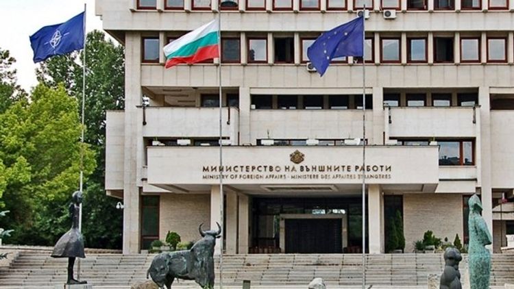 Болгария объявила двух российских дипломатов персонами нон грата - ОБНОВЛЕНО
