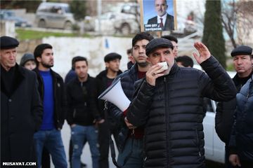  ®Rauf Arifoğlu Zeytun küçəsinin sakinləri ilə görüş keçirib
